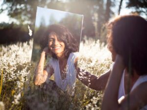 Mehr über den Artikel erfahren 10 Positive Affirmationen für Lipödem Betroffene